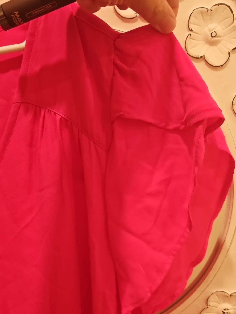torrid Hot Pink V-Neck Cap Sleeve Blouse - Picture 3 of 5